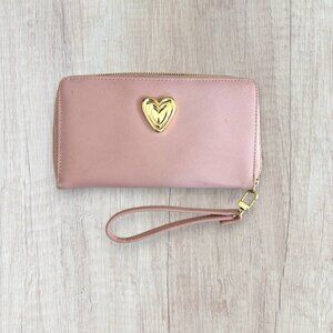 BETSEY JOHNSON Heart Blush Pink Wristlet Zip Around Wallet Valentine's Day